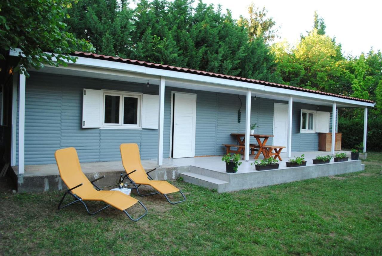 Akarattya Endless Summer Woodhouse بالاتوناكاراتيا المظهر الخارجي الصورة